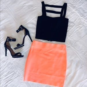 BEBE bandage Crop Top